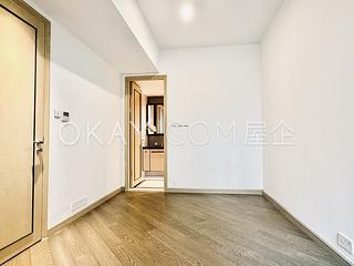 Mid Levels Central - 3, MacDonnell Road 06