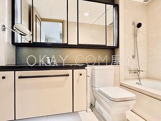 Mid Levels Central - 3, MacDonnell Road 08