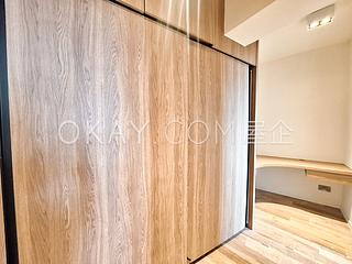 Mid Levels Central - St. Joan Court 07