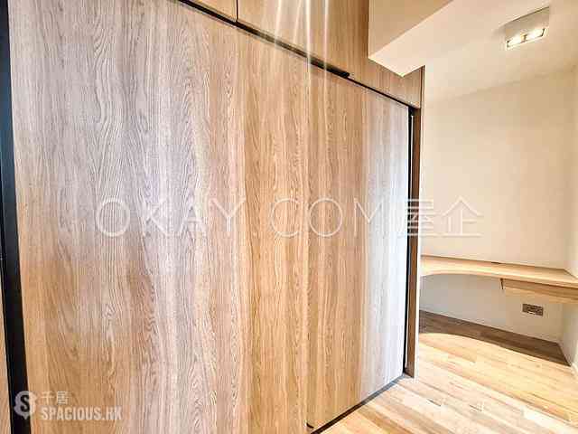 Mid Levels Central - St. Joan Court 07