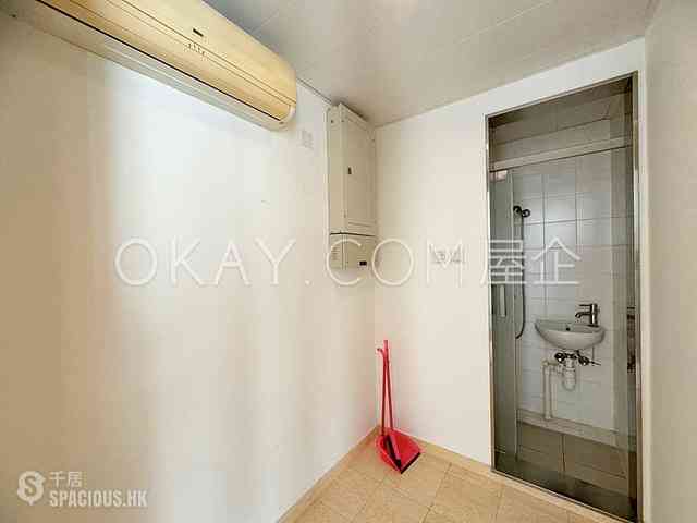 West Kowloon - The Cullinan (Tower 21 Zone 2 Luna Sky) 13