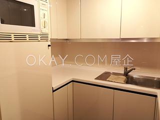 Wan Chai - Convention Plaza Apartments 06