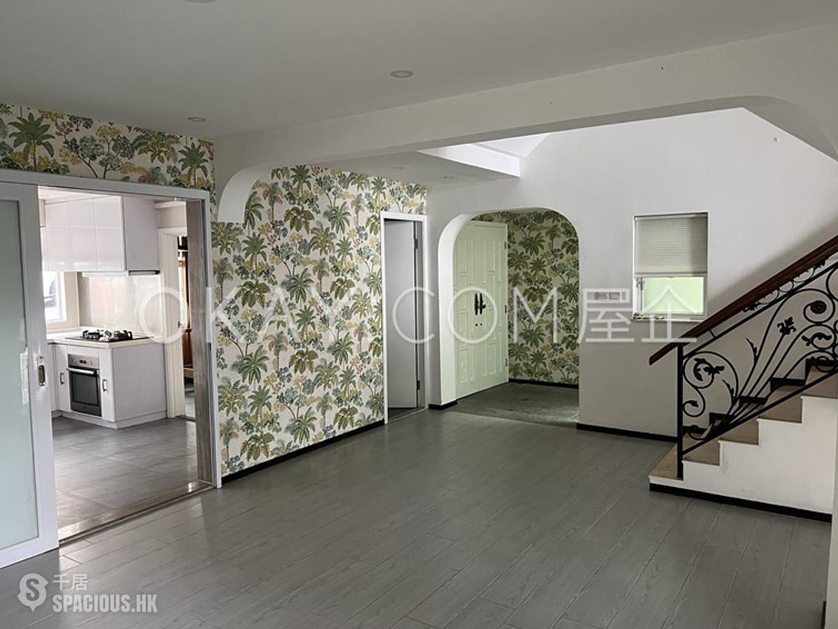 Clear Water Bay - Solemar Villas 01