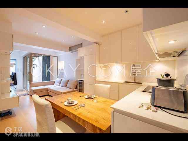 Sheung Wan - 62-64, Queen's Road West 01