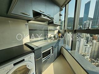 Happy Valley - The Ellipsis 05