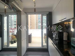 Sai Ying Pun - Wing Cheung Building 02
