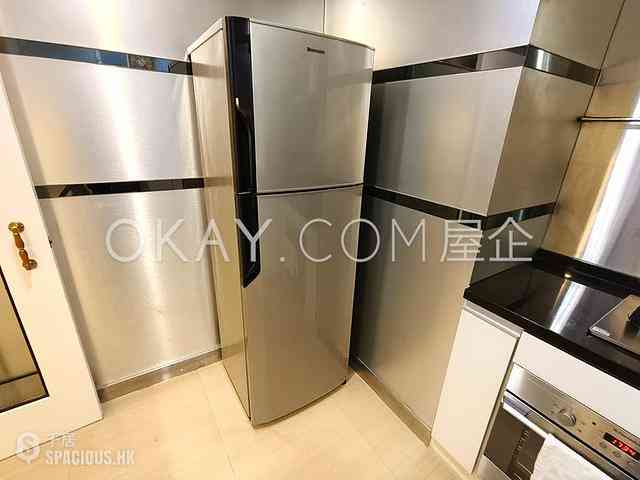 Wan Chai - Wing Cheong Building 04
