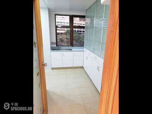 Pok Fu Lam - Baguio Villa 19