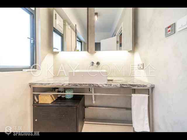 Sheung Wan - 84-86, Ko Shing Street 11