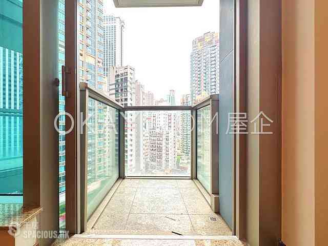 Wan Chai - The Avenue Phase 2 Block 3 05