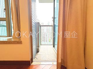 Wan Chai - The Avenue Phase 2 Block 3 09