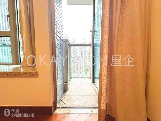 Wan Chai - The Avenue Phase 2 Block 3 09