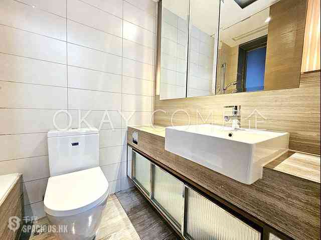 Sai Ying Pun - Island Crest 03