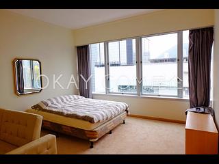 Wan Chai - Convention Plaza Apartments 03
