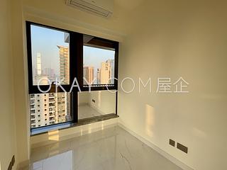 Sai Ying Pun - The Queens 04