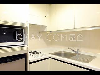 Wan Chai - Convention Plaza Apartments 06