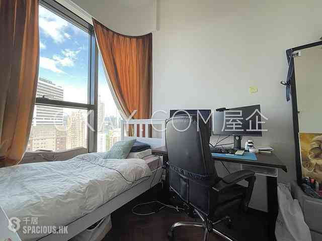 Shek Tong Tsui - One South Lane 07