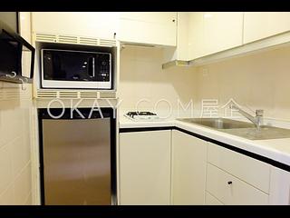 Wan Chai - Convention Plaza Apartments 07