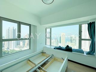 Sai Ying Pun - Centre Place 04