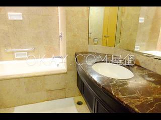 Wan Chai - Convention Plaza Apartments 09