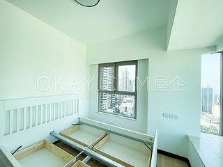 Sai Ying Pun - Centre Place 05