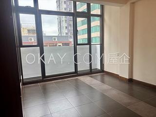Sai Ying Pun - Tak Yan Building 07