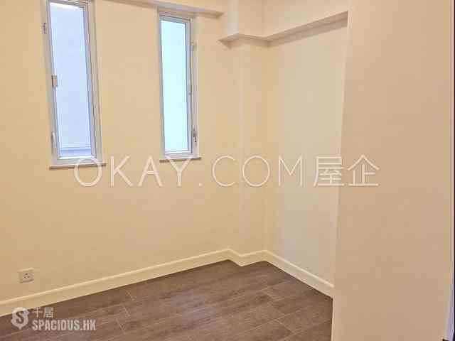 Sai Ying Pun - 62-64, Centre Street 08