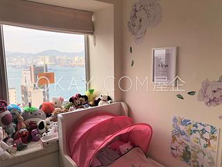 Sai Ying Pun - Island Crest 06