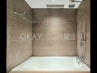 Wan Chai - Convention Plaza Apartments 06