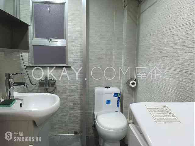 Sai Ying Pun - 62-64, Centre Street 06