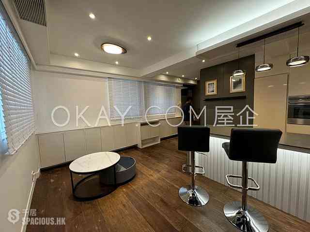 Sai Ying Pun - Tong Nam Mansion 04
