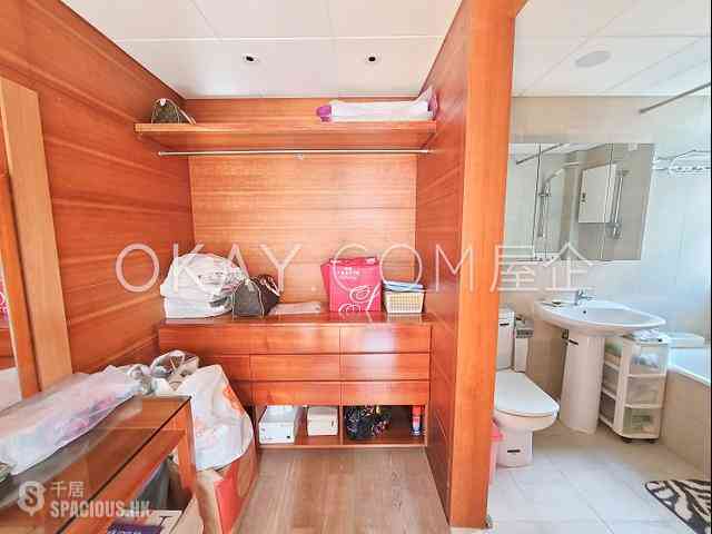 Pok Fu Lam - 18-22, Crown Terrace 08