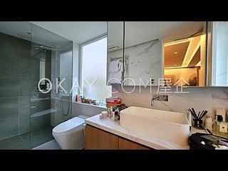 Happy Valley - 9, Broom Road 10