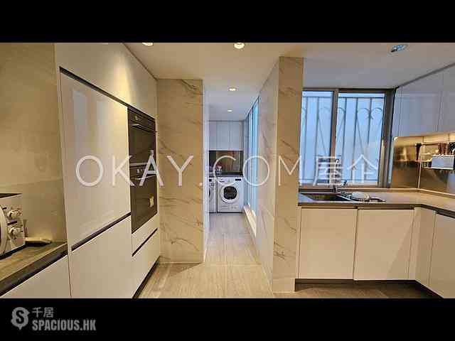 Happy Valley - 9, Broom Road 11