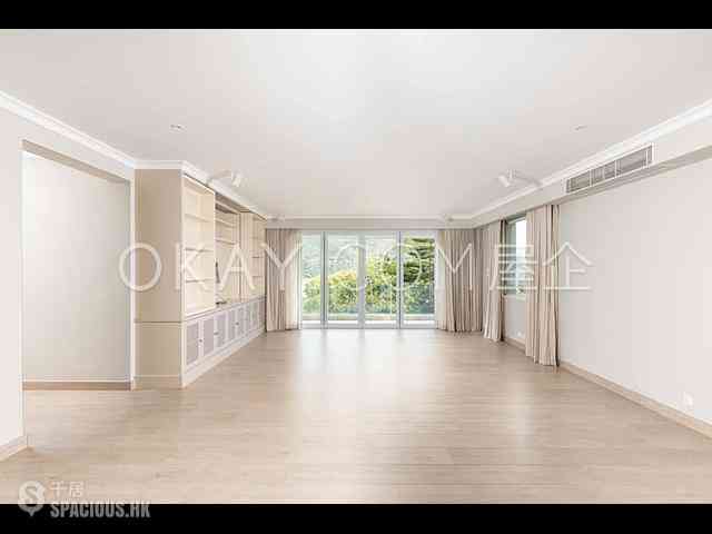 Chung Hom Kok - 13-25, Ching Sau Lane 04