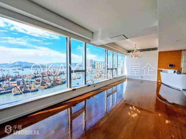 West Kowloon - The Cullinan (Tower 21 Zone 2 Luna Sky) 01