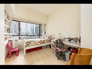 Mid Levels East - Bowen Place 11