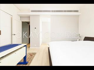 Mid Levels East - Bowen Place 17