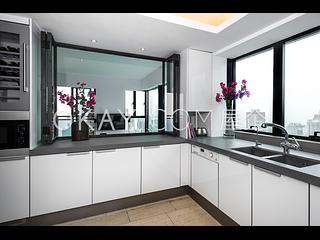 Sai Ying Pun - Centre Place 07