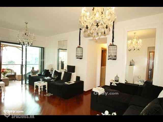 West Kowloon - The Arch Star Tower (Block 2) 02