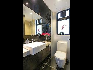 Sai Ying Pun - Centre Place 08