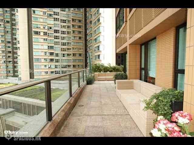 West Kowloon - The Arch Star Tower (Block 2) 05