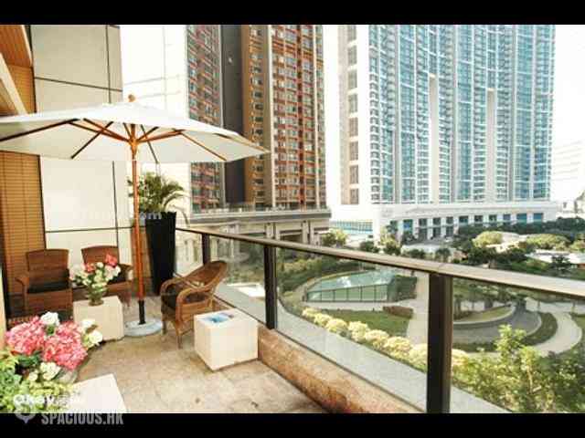 West Kowloon - The Arch Star Tower (Block 2) 06
