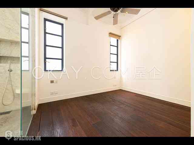 Sai Ying Pun - 35, Bonham Road 06