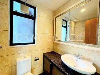 West Kowloon - The Arch Sun Tower (Block 1A) 11
