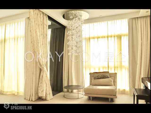 Chung Hom Kok - 33, Cape Road 03