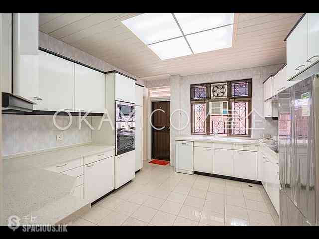 Chung Hom Kok - 19-25, Horizon Drive 08