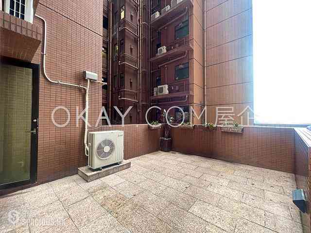 West Kowloon - The Arch Moon Tower (Block 2A) 06