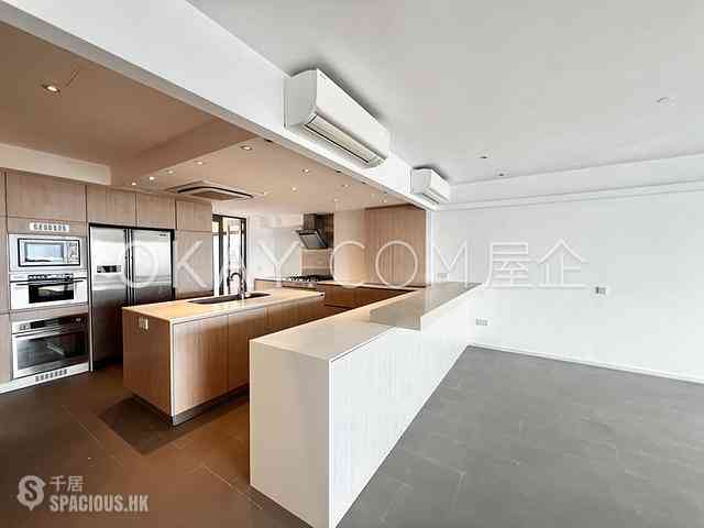 Chung Hom Kok - Pinewaver Villas 03