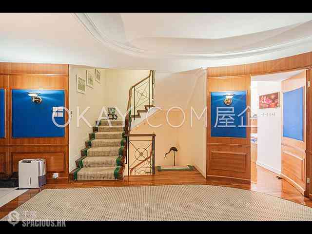 Chung Hom Kok - Coral Villas 05